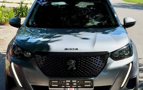 Peugeot 2008 II, 2021 год, 1 690 000 рублей, 3 фотография