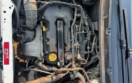 Opel Astra J, 2011 год, 650 000 рублей, 9 фотография