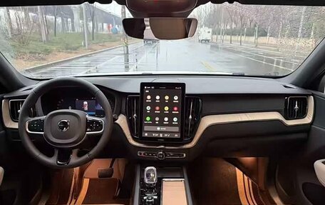 Volvo XC60 II, 2025 год, 5 300 026 рублей, 8 фотография