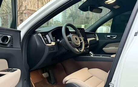 Volvo XC60 II, 2025 год, 5 300 026 рублей, 10 фотография