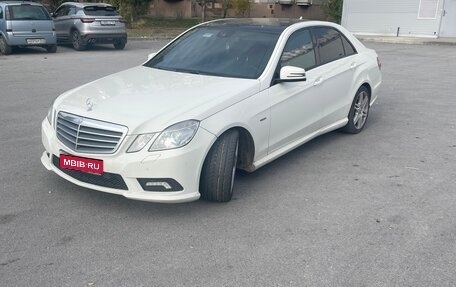Mercedes-Benz E-Класс, 2011 год, 1 250 000 рублей, 1 фотография