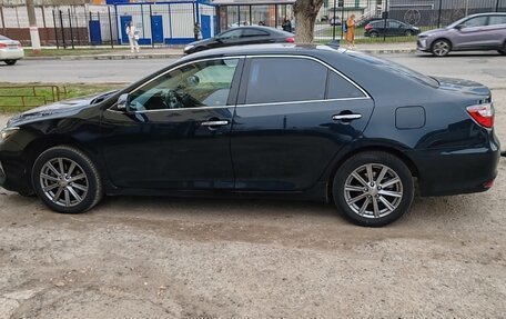 Toyota Camry, 2017 год, 2 100 000 рублей, 3 фотография