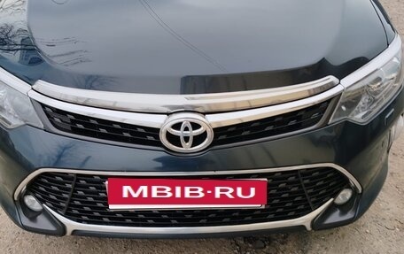 Toyota Camry, 2017 год, 2 100 000 рублей, 2 фотография