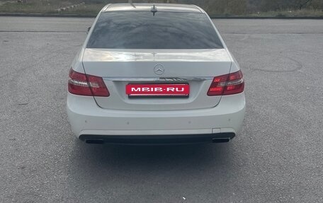 Mercedes-Benz E-Класс, 2011 год, 1 250 000 рублей, 3 фотография