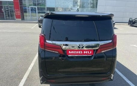 Toyota Alphard III, 2018 год, 3 900 000 рублей, 5 фотография