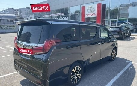 Toyota Alphard III, 2018 год, 3 900 000 рублей, 2 фотография