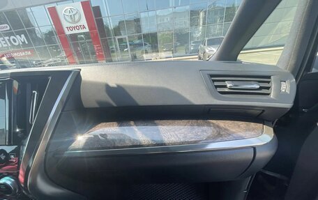 Toyota Alphard III, 2018 год, 3 900 000 рублей, 21 фотография