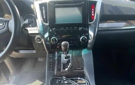 Toyota Alphard III, 2018 год, 3 900 000 рублей, 18 фотография