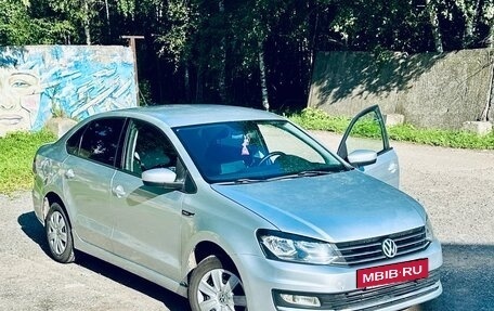 Volkswagen Polo VI (EU Market), 2011 год, 650 000 рублей, 3 фотография