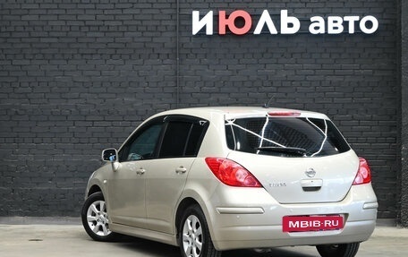 Nissan Tiida, 2010 год, 800 000 рублей, 6 фотография
