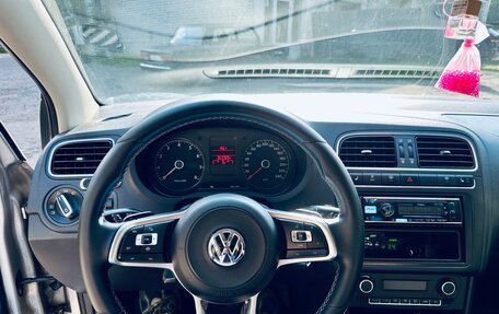 Volkswagen Polo VI (EU Market), 2011 год, 650 000 рублей, 4 фотография