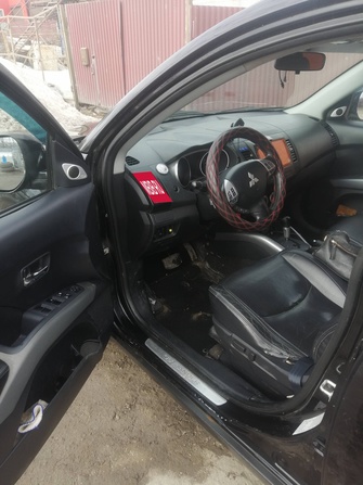 Mitsubishi Outlander II, 2008 год, 800 000 рублей, 1 фотография
