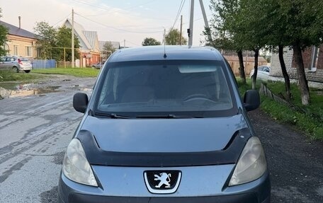 Peugeot Partner II рестайлинг 2, 2011 год, 540 000 рублей, 1 фотография