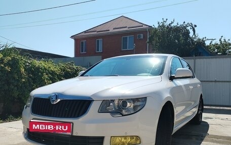 Skoda Superb III рестайлинг, 2012 год, 1 100 000 рублей, 1 фотография