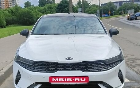 KIA K5, 2020 год, 1 500 000 рублей, 23 фотография