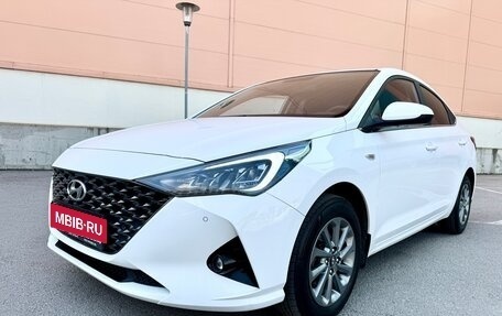 Hyundai Solaris II рестайлинг, 2021 год, 1 550 000 рублей, 2 фотография