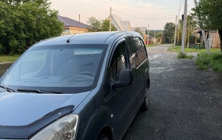Peugeot Partner II рестайлинг 2, 2011 год, 540 000 рублей, 2 фотография