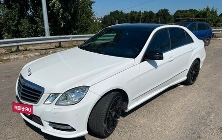 Mercedes-Benz E-Класс, 2012 год, 2 200 000 рублей, 13 фотография