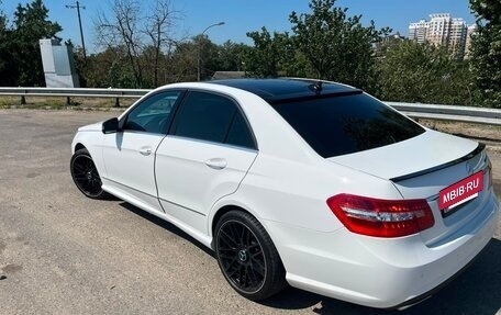 Mercedes-Benz E-Класс, 2012 год, 2 200 000 рублей, 12 фотография