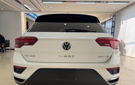 Volkswagen T-Roc I, 2021 год, 1 707 000 рублей, 5 фотография