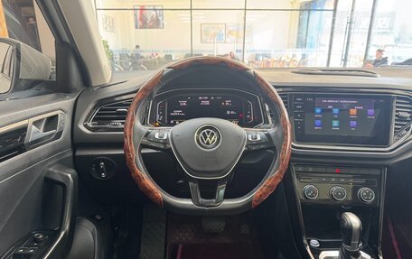 Volkswagen T-Roc I, 2021 год, 1 707 000 рублей, 10 фотография
