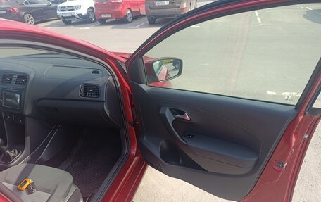 Volkswagen Polo VI (EU Market), 2012 год, 850 000 рублей, 6 фотография