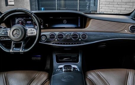 Mercedes-Benz S-Класс AMG, 2018 год, 9 300 000 рублей, 15 фотография