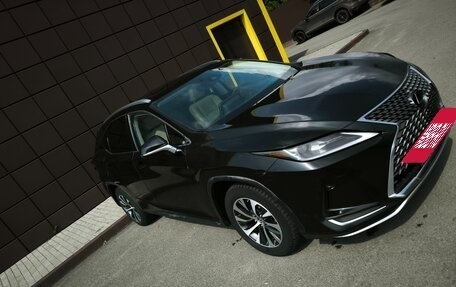 Lexus RX IV рестайлинг, 2021 год, 2 895 000 рублей, 2 фотография