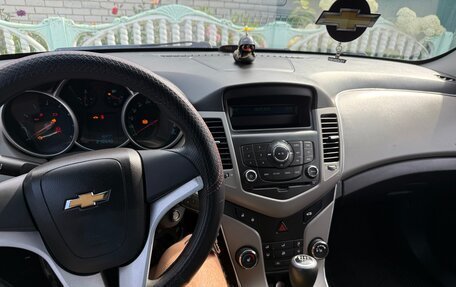 Chevrolet Cruze II, 2011 год, 730 000 рублей, 11 фотография