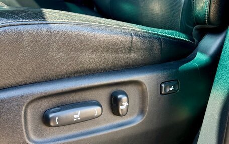 Toyota Land Cruiser 200, 2012 год, 3 590 000 рублей, 31 фотография