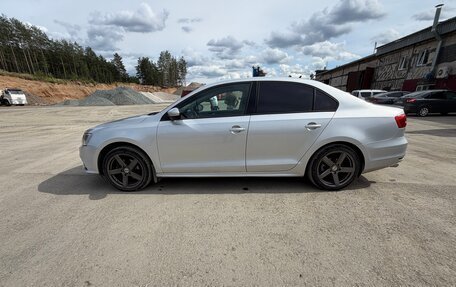Volkswagen Jetta VI, 2015 год, 980 000 рублей, 2 фотография