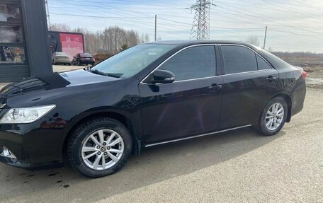 Toyota Camry, 2013 год, 1 370 000 рублей, 2 фотография