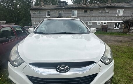 Hyundai ix35 I рестайлинг, 2013 год, 999 999 рублей, 2 фотография