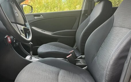 Hyundai Solaris II рестайлинг, 2015 год, 879 000 рублей, 20 фотография