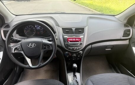 Hyundai Solaris II рестайлинг, 2015 год, 879 000 рублей, 19 фотография