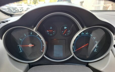 Chevrolet Cruze II, 2012 год, 550 000 рублей, 9 фотография