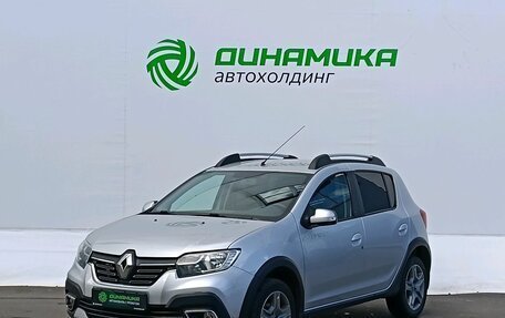 Renault Sandero II рестайлинг, 2018 год, 925 000 рублей, 1 фотография