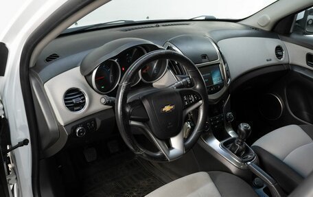 Chevrolet Cruze II, 2013 год, 970 000 рублей, 10 фотография