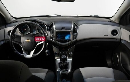 Chevrolet Cruze II, 2013 год, 970 000 рублей, 17 фотография
