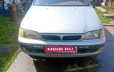 Toyota Carina E, 1997 год, 195 000 рублей, 1 фотография