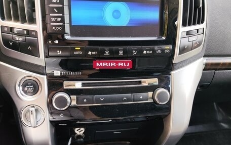 Toyota Land Cruiser 200, 2012 год, 6 000 000 рублей, 5 фотография