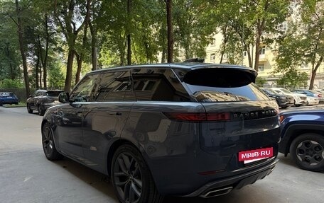 Land Rover Range Rover Sport, 2023 год, 11 100 000 рублей, 3 фотография