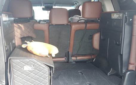 Toyota Land Cruiser 200, 2016 год, 8 150 000 рублей, 10 фотография