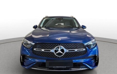 Mercedes-Benz GLC, 2024 год, 6 550 000 рублей, 2 фотография