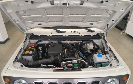 Suzuki Jimny, 2025 год, 3 950 000 рублей, 32 фотография