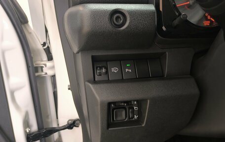 Suzuki Jimny, 2025 год, 3 950 000 рублей, 26 фотография