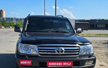 Toyota Land Cruiser 100 рестайлинг 2, 2006 год, 3 500 000 рублей, 2 фотография