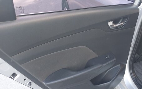 Hyundai Solaris II рестайлинг, 2018 год, 850 000 рублей, 7 фотография