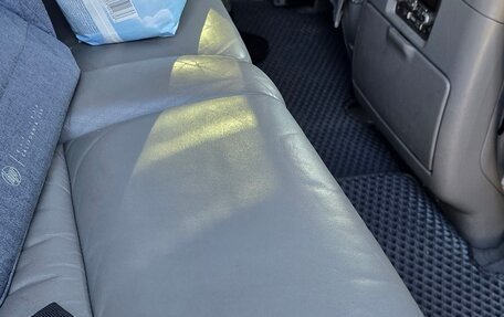 Toyota Land Cruiser 100 рестайлинг 2, 2006 год, 3 500 000 рублей, 15 фотография