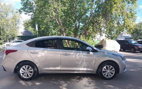 Hyundai Solaris II рестайлинг, 2018 год, 850 000 рублей, 20 фотография